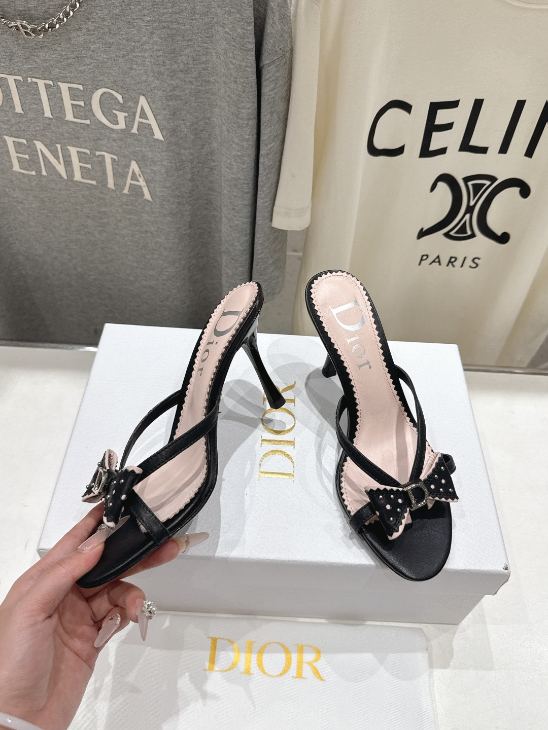 高版本出厂 Dior*迪奥2026ss F031夏季新款蝴蝶结高跟拖鞋♕♕公主范十足，颜色非常抬肤色，迷