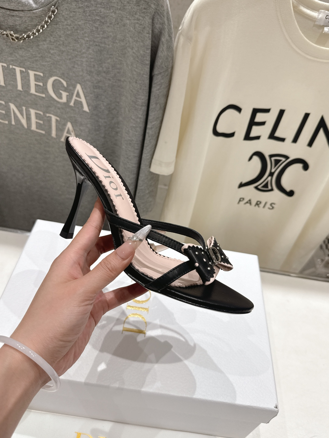 高版本出厂 Dior*迪奥2026ss F031夏季新款蝴蝶结高跟拖鞋♕♕公主范十足，颜色非常抬肤色，迷