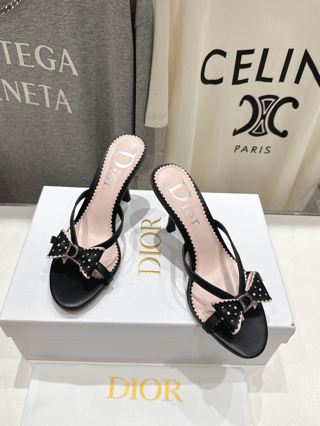 高版本出厂 Dior*迪奥2026ss F031夏季新款蝴蝶结高跟拖鞋♕♕公主范十足，颜色非常抬肤色，迷