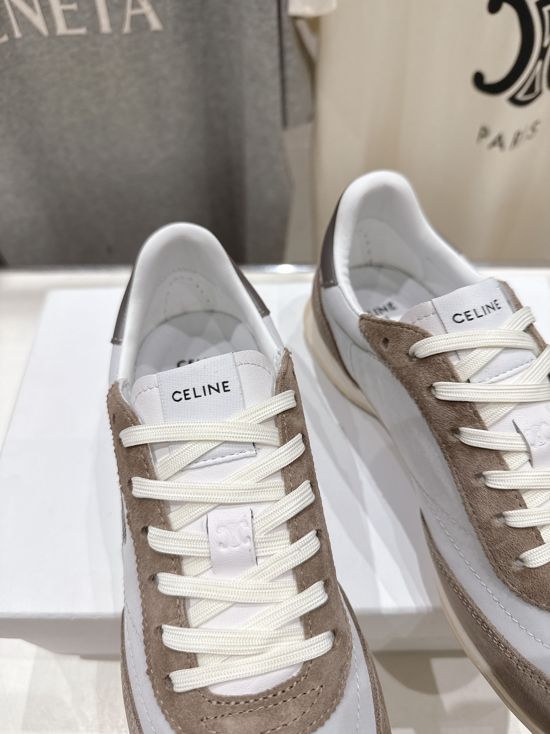 高版本出厂 CELINE*思琳赛琳F0376 2026ss新款徽标系带阿甘鞋休闲运动鞋小白鞋简单舒服，干