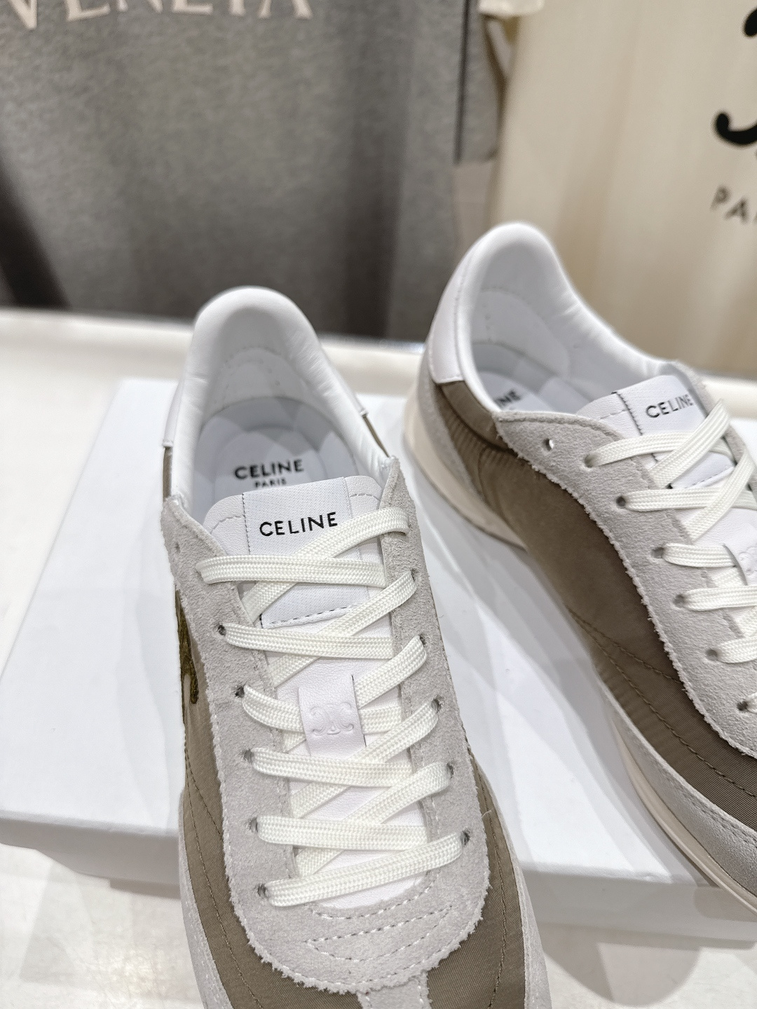 高版本出厂 CELINE*思琳赛琳F0376 2026ss新款徽标系带阿甘鞋休闲运动鞋小白鞋简单舒服，干