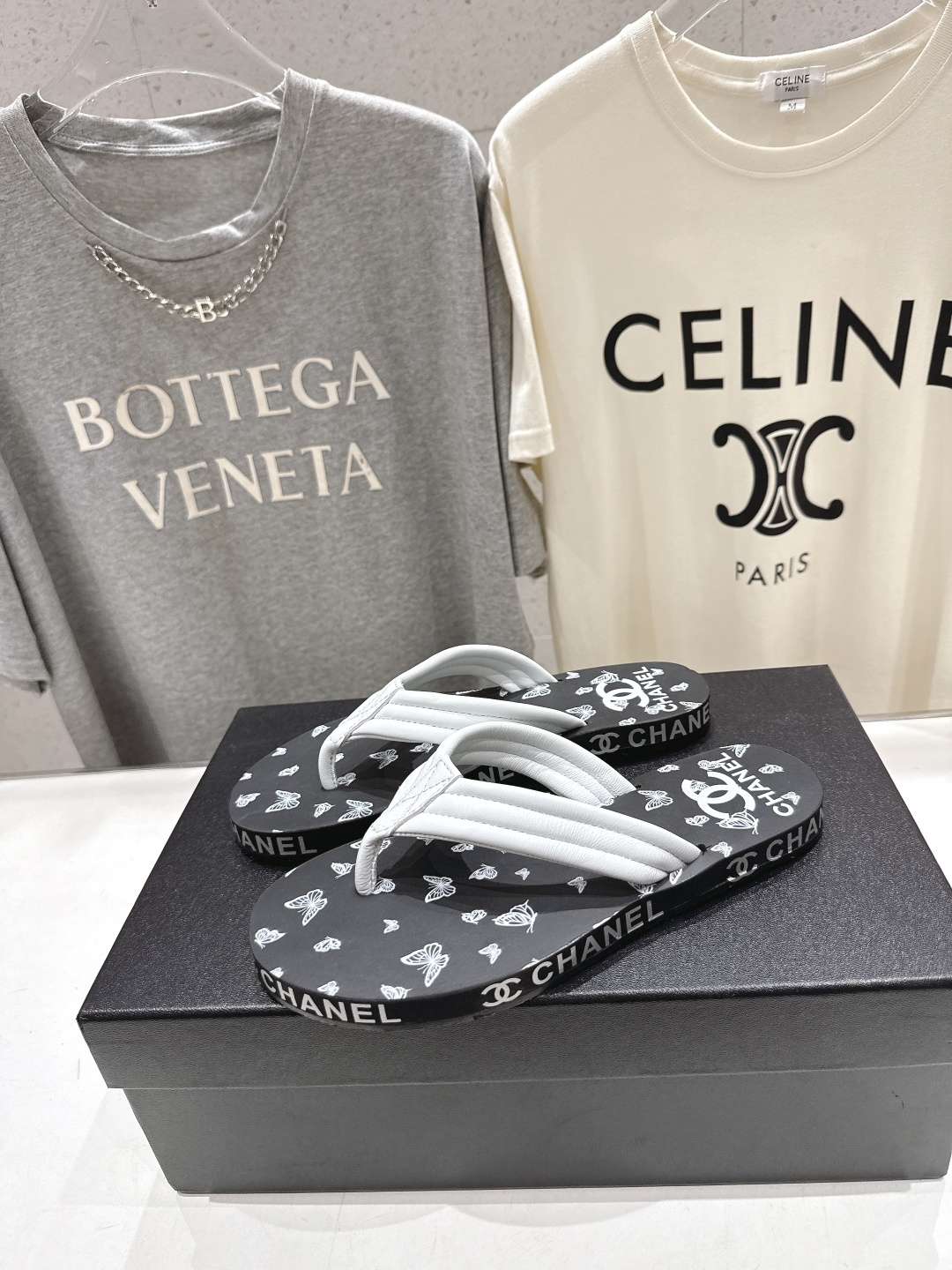 高版本出厂 皮面 Chanel*香奈儿F036 小香2026ss夏季新款人字拖夹脚沙滩拖鞋2026夏季爆