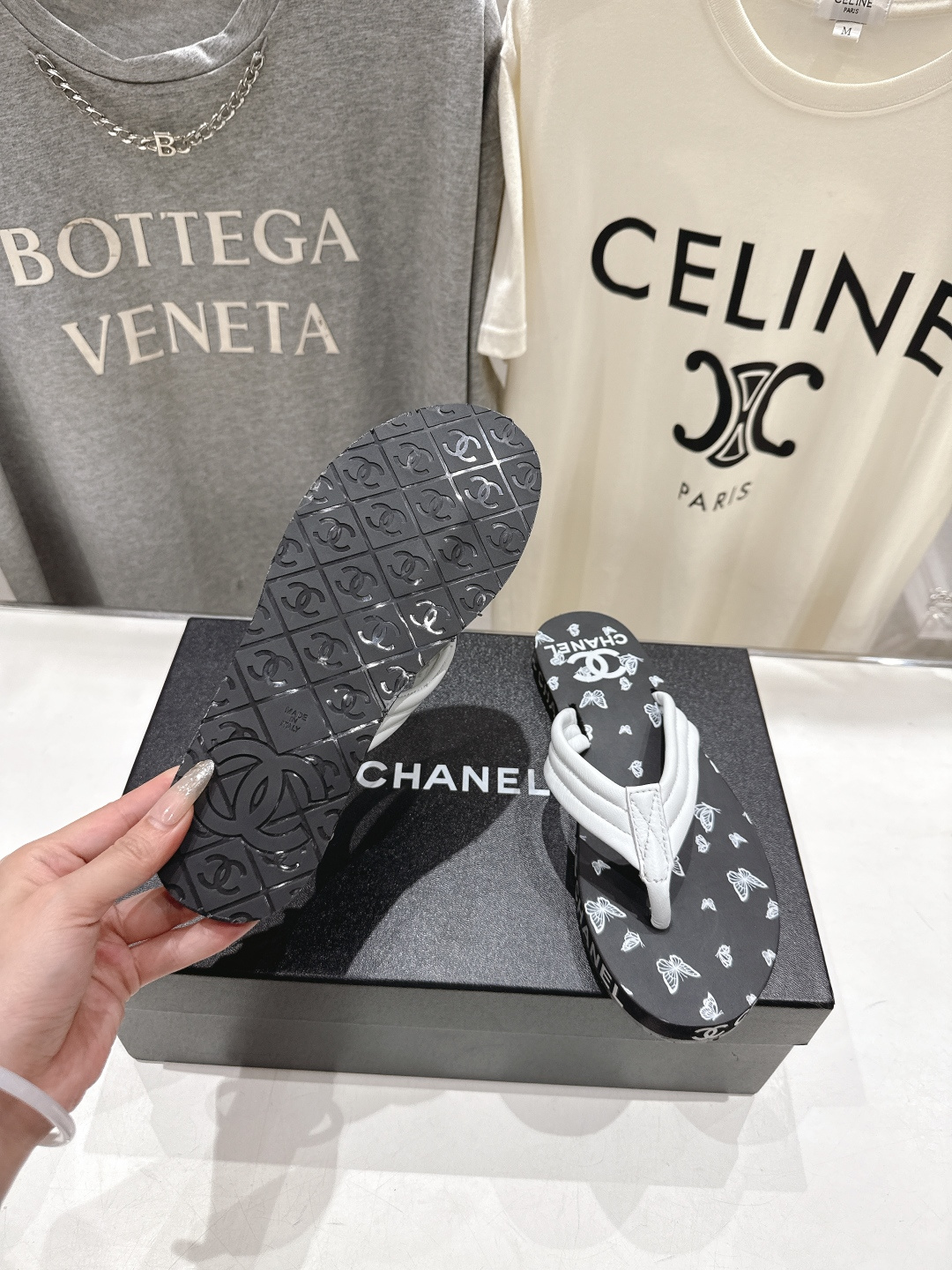 高版本出厂 皮面 Chanel*香奈儿F036 小香2026ss夏季新款人字拖夹脚沙滩拖鞋2026夏季爆