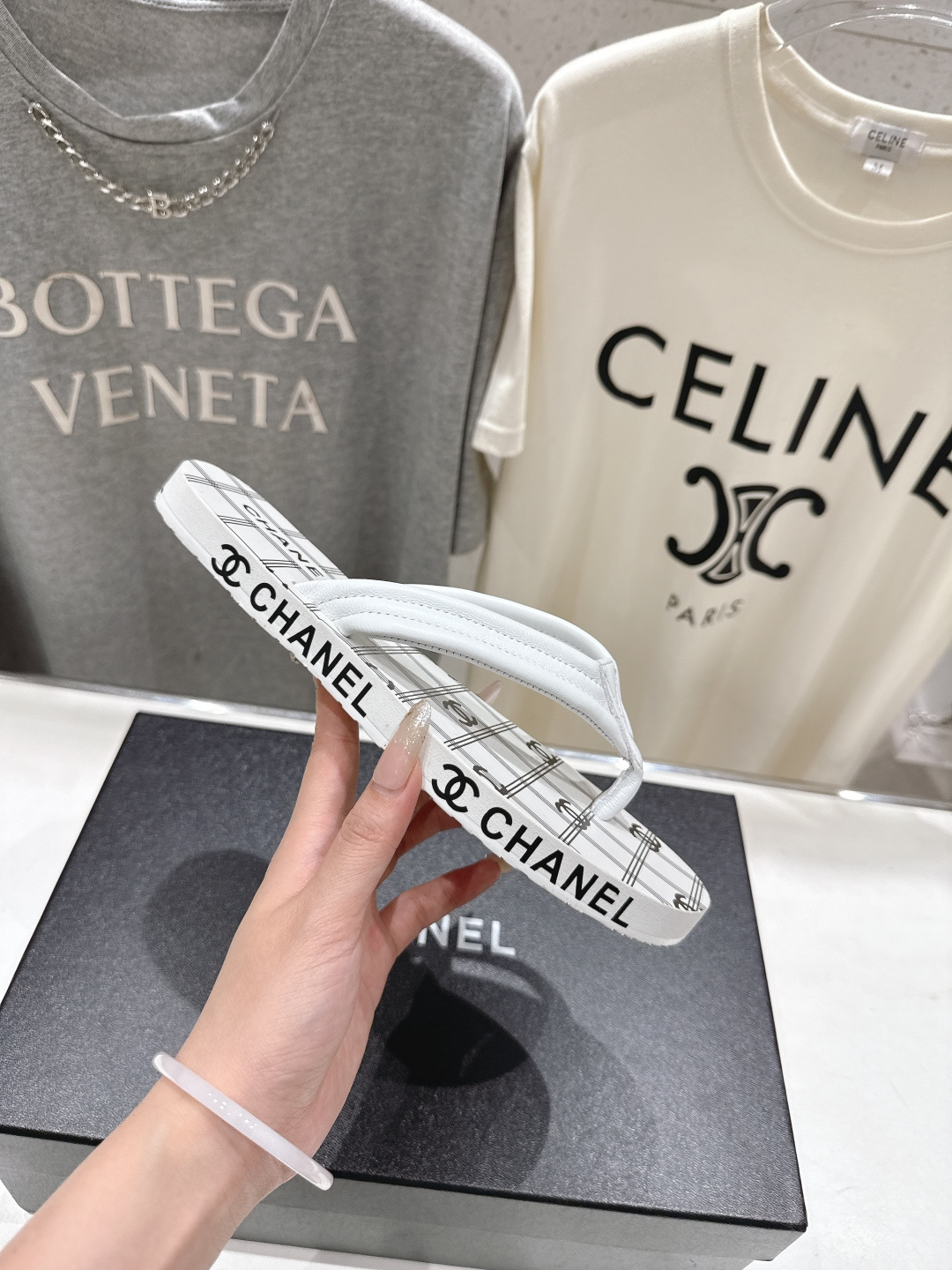 高版本出厂 皮面 Chanel*香奈儿F036 小香2026ss夏季新款人字拖夹脚沙滩拖鞋2026夏季爆