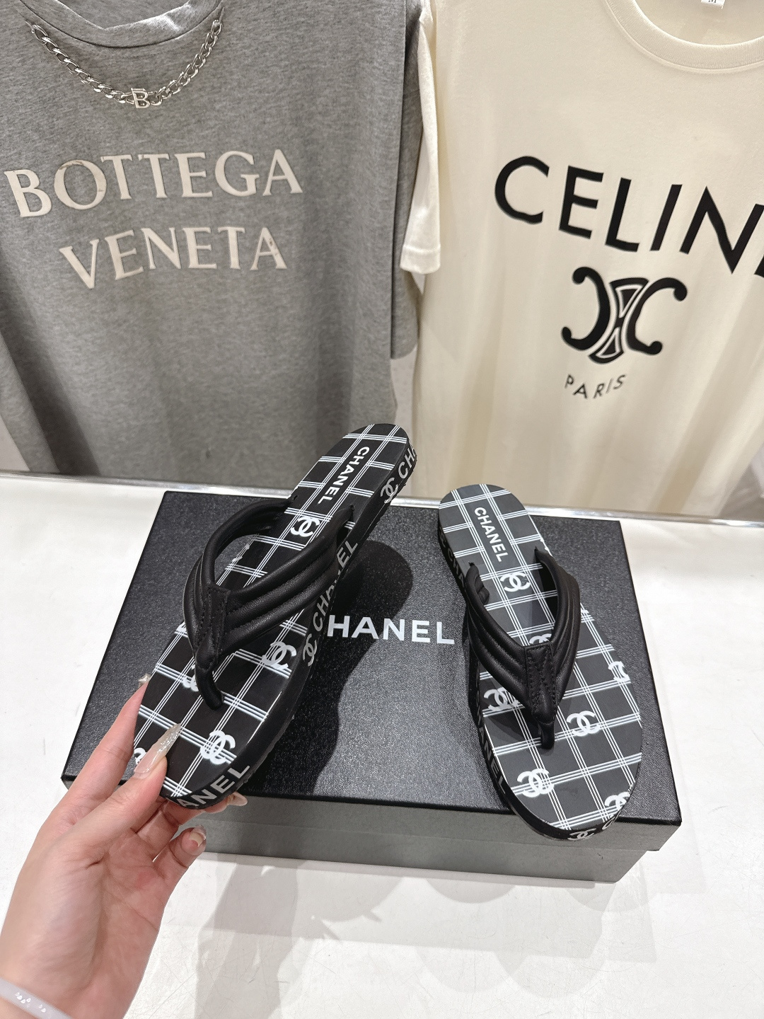 高版本出厂 皮面 Chanel*香奈儿F036 小香2026ss夏季新款人字拖夹脚沙滩拖鞋2026夏季爆