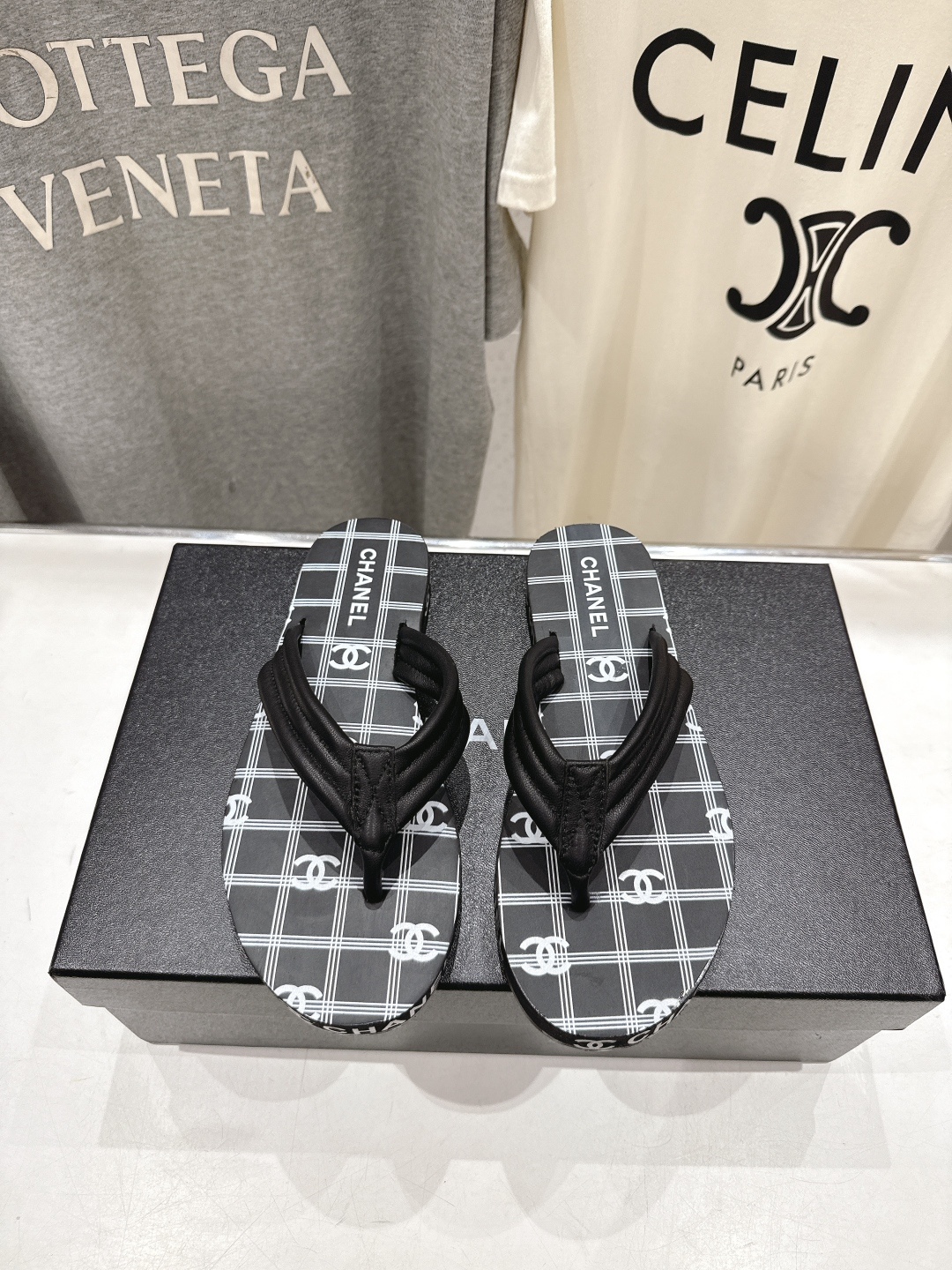 高版本出厂 皮面 Chanel*香奈儿F036 小香2026ss夏季新款人字拖夹脚沙滩拖鞋2026夏季爆