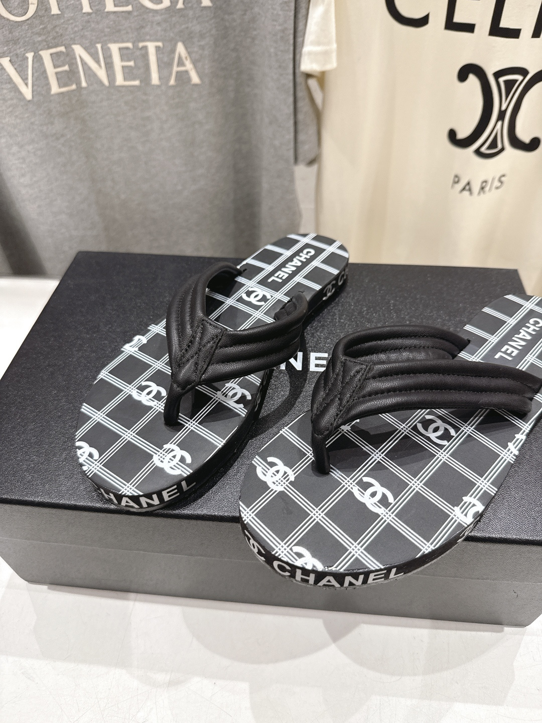 高版本出厂 皮面 Chanel*香奈儿F036 小香2026ss夏季新款人字拖夹脚沙滩拖鞋2026夏季爆