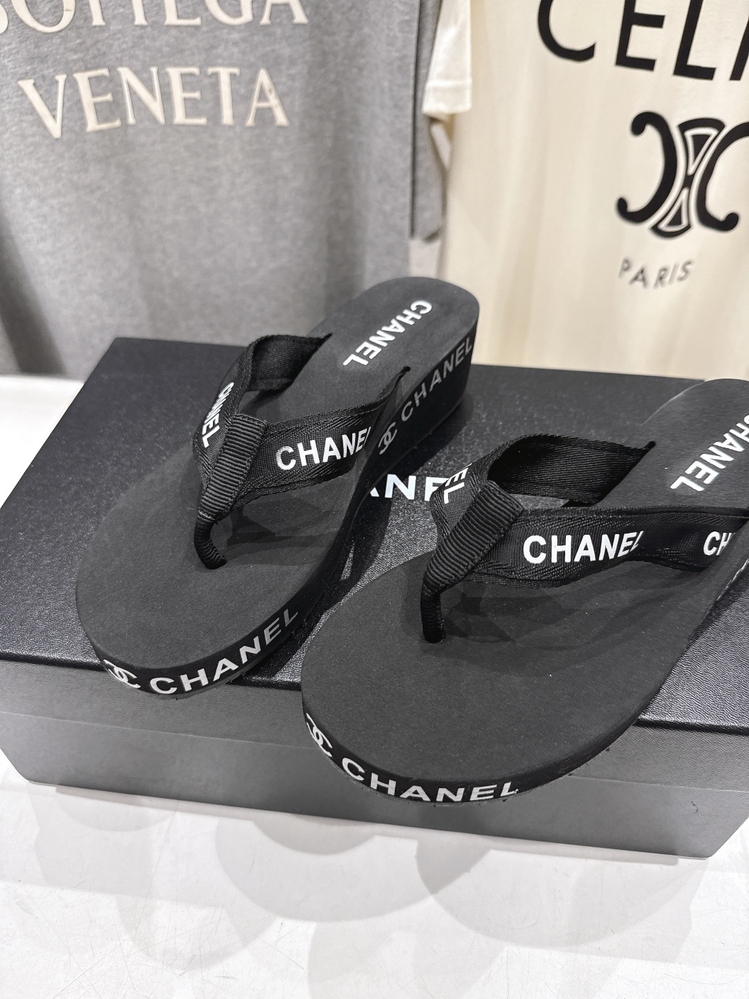 高版本出厂 Chanel*香奈儿F036 小香2026ss夏季新款人字拖夹脚沙滩拖鞋2026夏季爆款无法