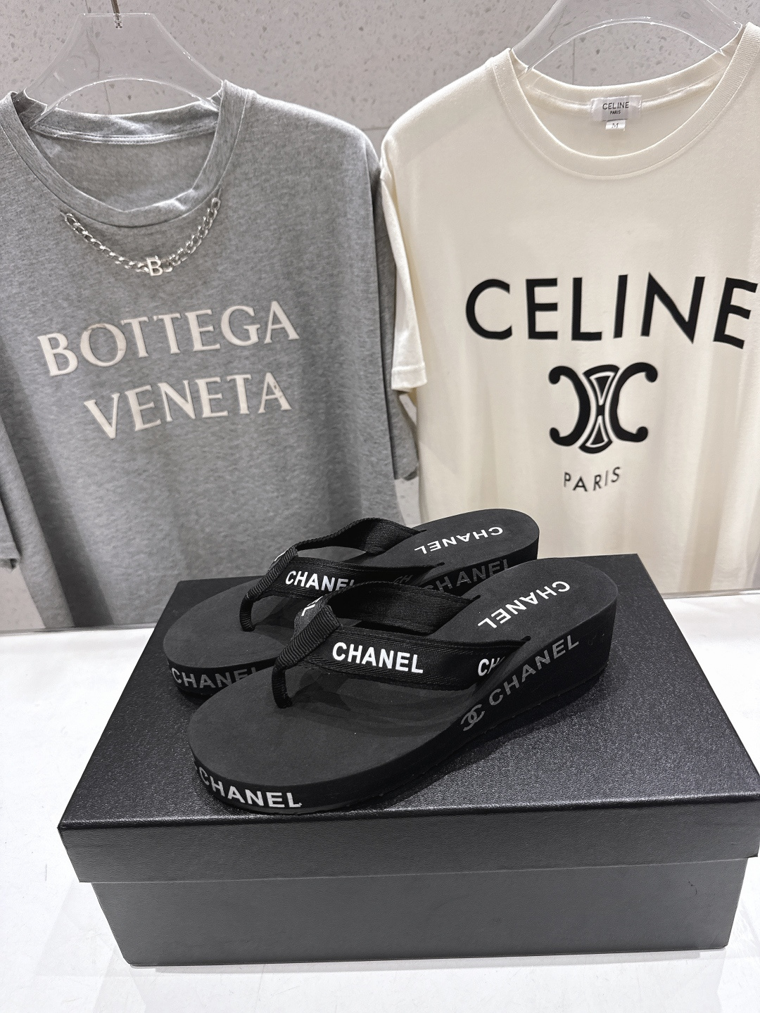 高版本出厂 Chanel*香奈儿F036 小香2026ss夏季新款人字拖夹脚沙滩拖鞋2026夏季爆款无法