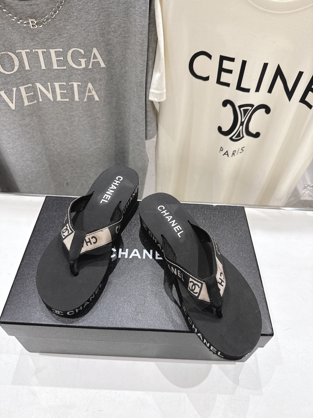 高版本出厂 Chanel*香奈儿F036 小香2026ss夏季新款人字拖夹脚沙滩拖鞋2026夏季爆款无法