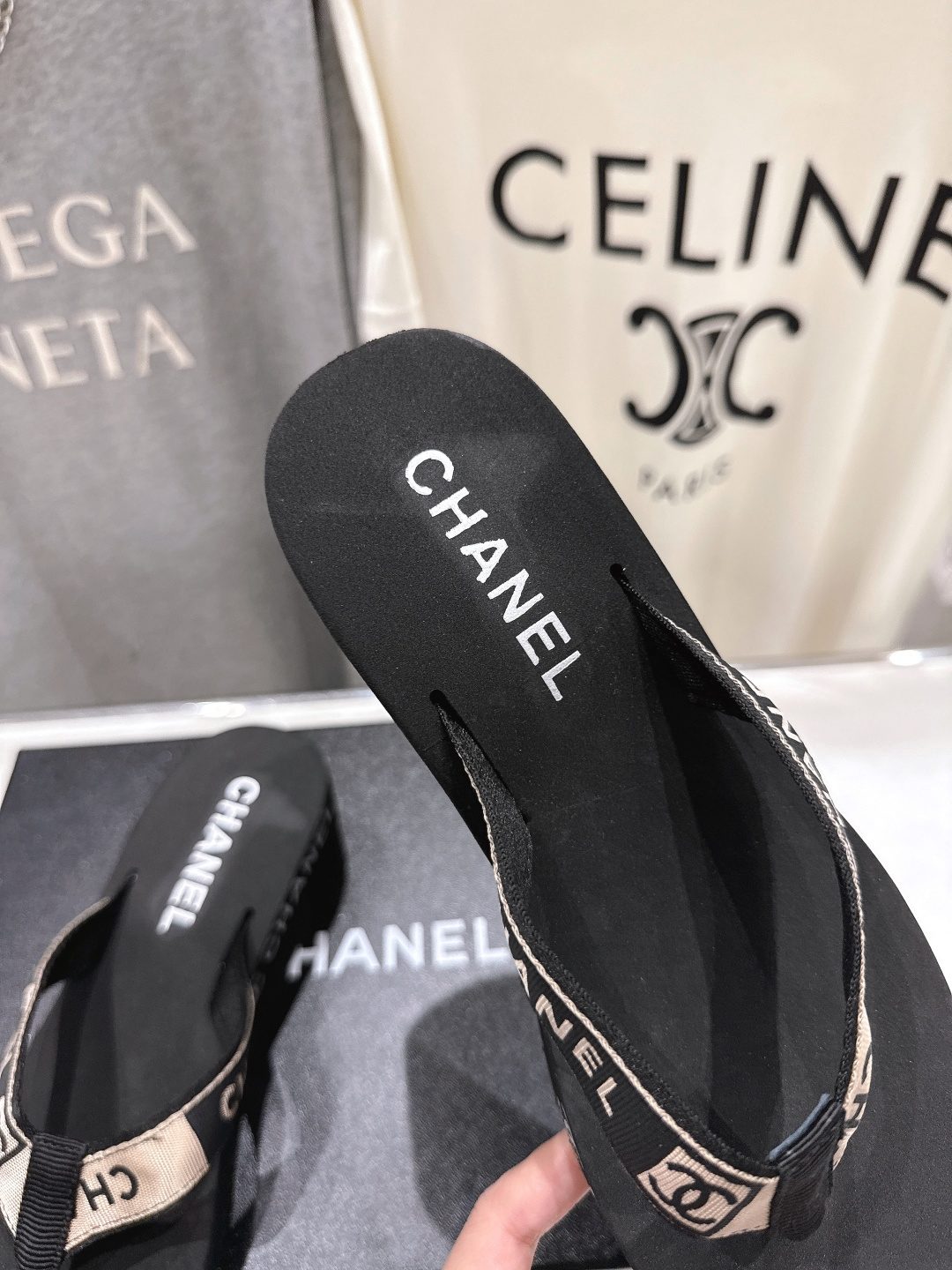 高版本出厂 Chanel*香奈儿F036 小香2026ss夏季新款人字拖夹脚沙滩拖鞋2026夏季爆款无法