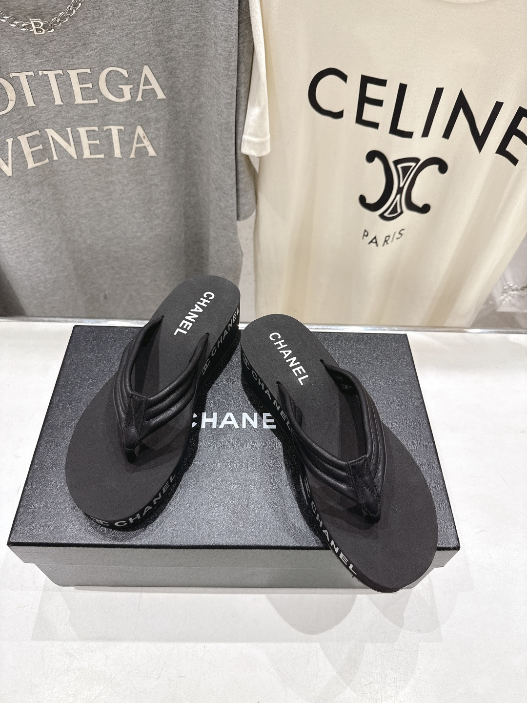 高版本出厂 皮面 Chanel*香奈儿F036 小香2026ss夏季新款人字拖夹脚沙滩拖鞋2026夏季爆