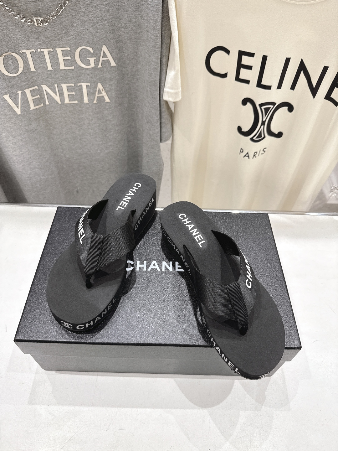 高版本出厂 Chanel*香奈儿F036 小香2026ss夏季新款人字拖夹脚沙滩拖鞋2026夏季爆款无法