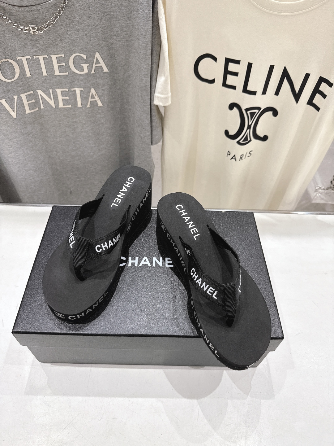 高版本出厂 Chanel*香奈儿F036 小香2026ss夏季新款人字拖夹脚沙滩拖鞋2026夏季爆款无法