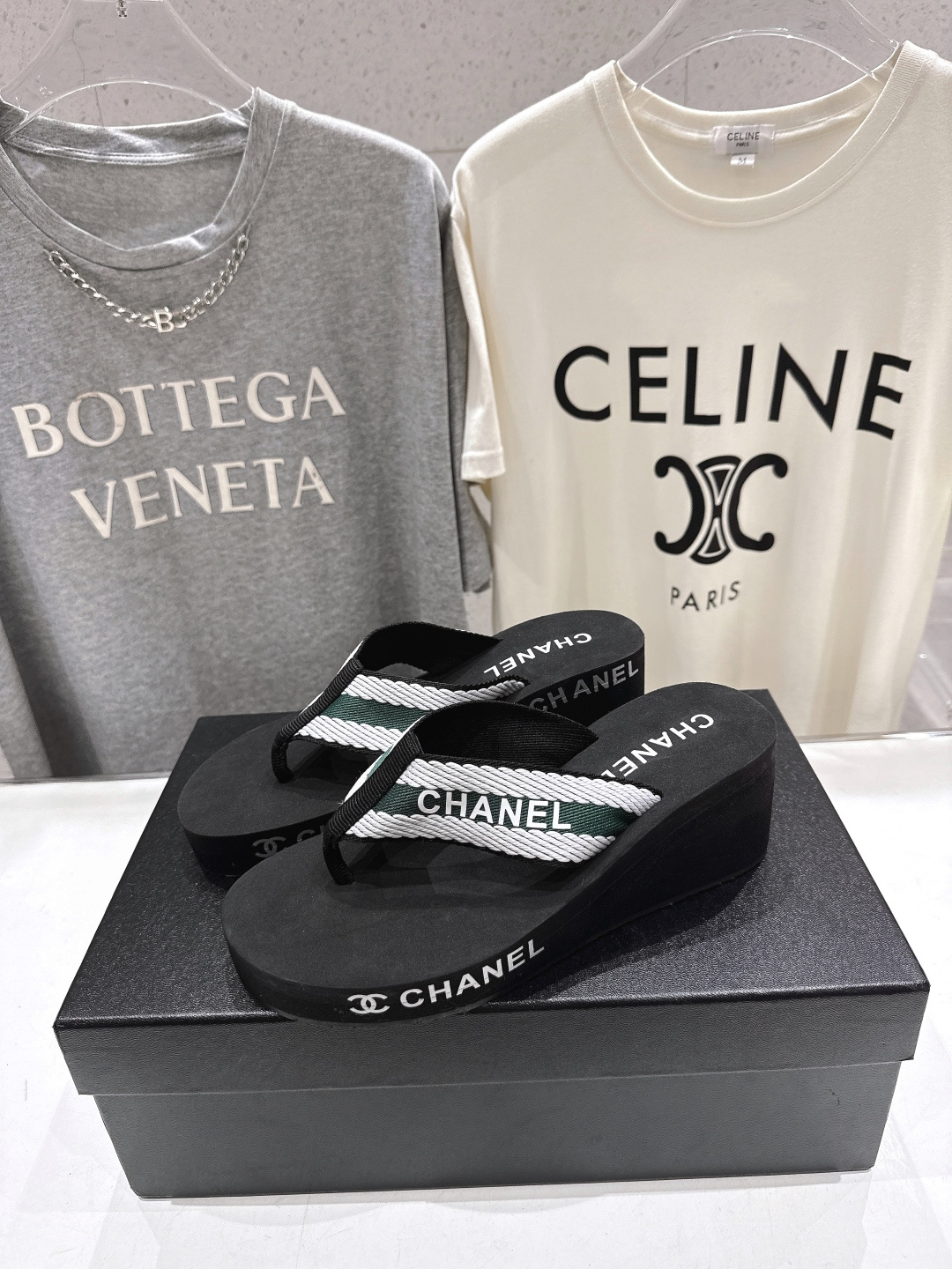 高版本出厂 Chanel*香奈儿F036 小香2026ss夏季新款人字拖夹脚沙滩拖鞋2026夏季爆款无法