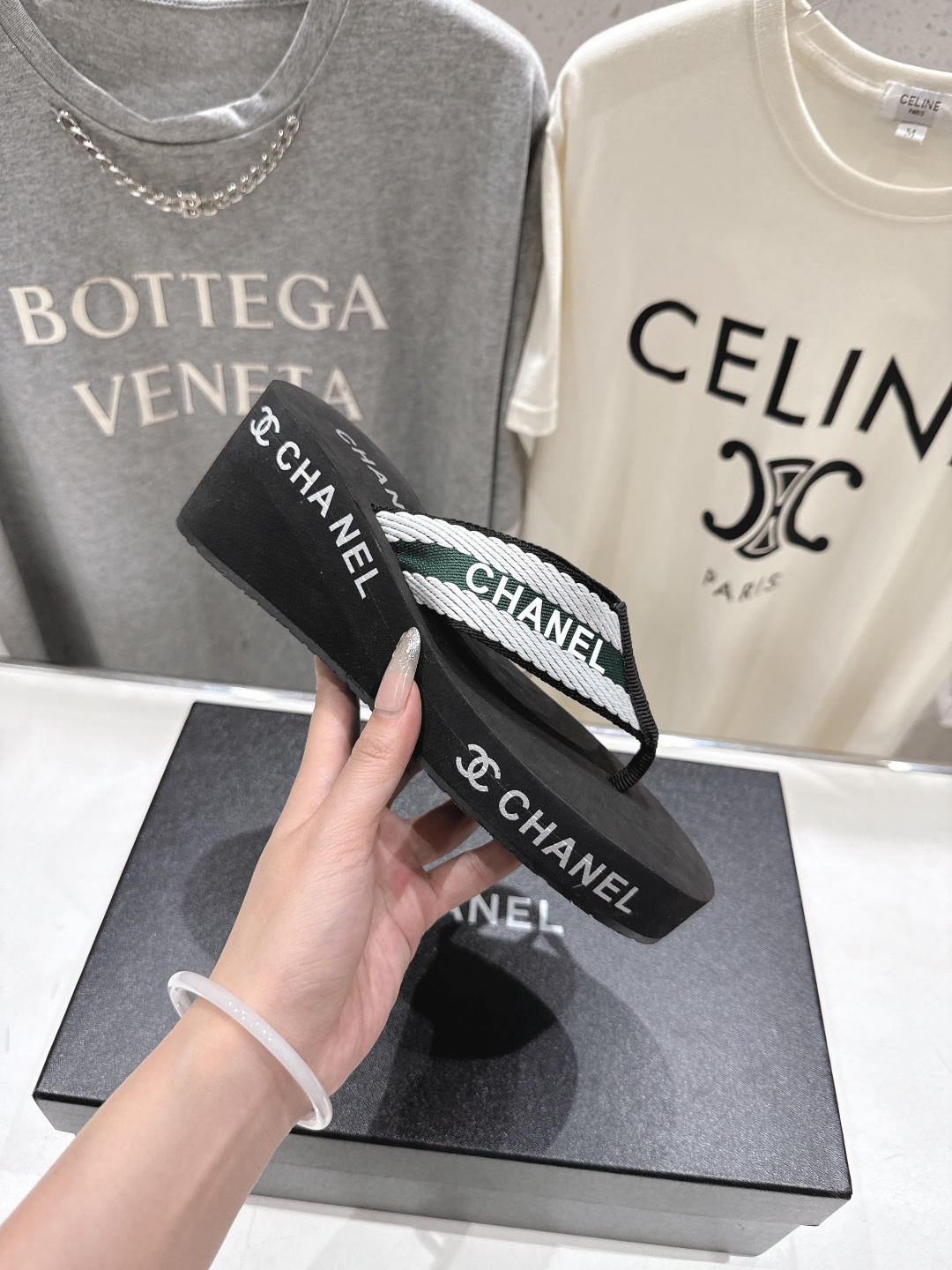 高版本出厂 Chanel*香奈儿F036 小香2026ss夏季新款人字拖夹脚沙滩拖鞋2026夏季爆款无法