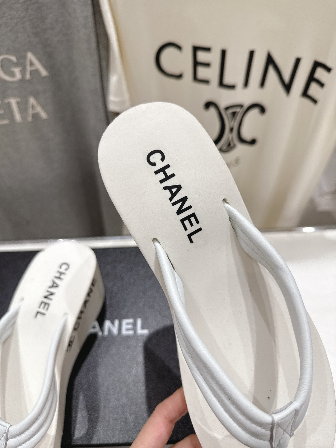 高版本出厂 皮面 Chanel*香奈儿F036 小香2026ss夏季新款人字拖夹脚沙滩拖鞋2026夏季爆