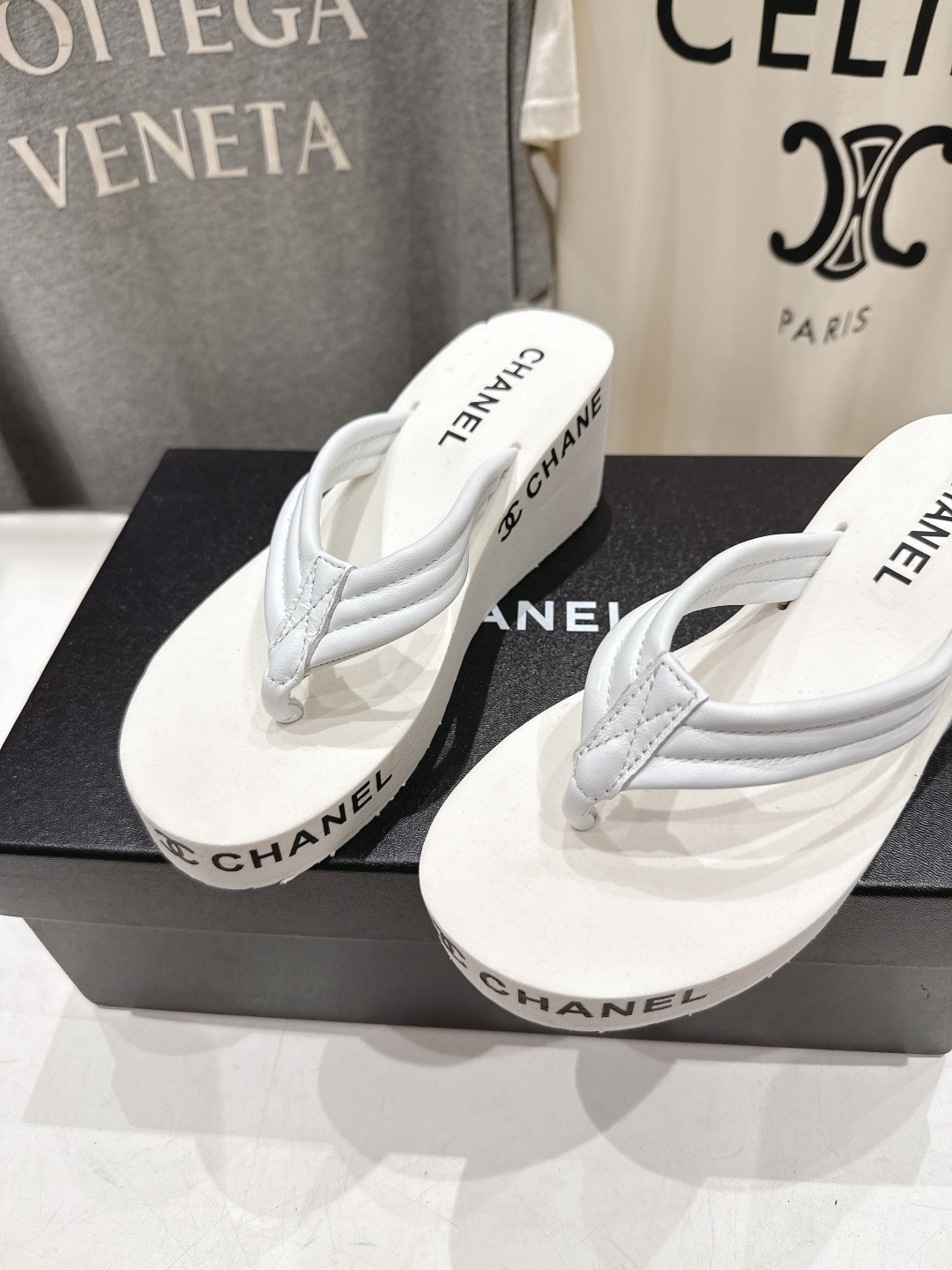 高版本出厂 皮面 Chanel*香奈儿F036 小香2026ss夏季新款人字拖夹脚沙滩拖鞋2026夏季爆