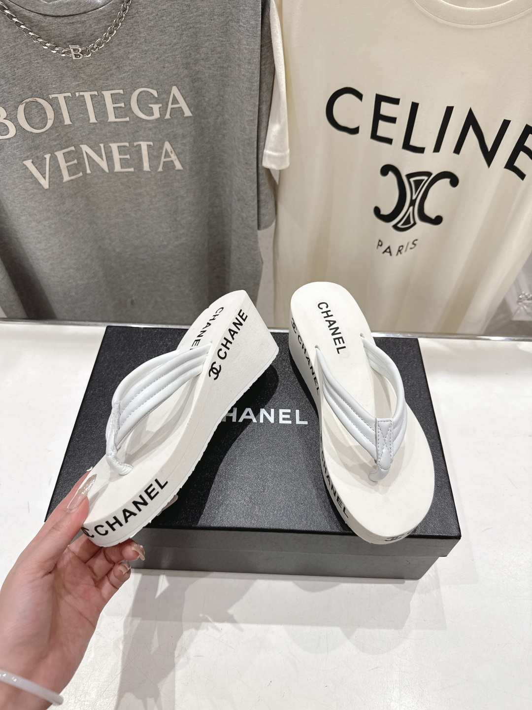 高版本出厂 皮面 Chanel*香奈儿F036 小香2026ss夏季新款人字拖夹脚沙滩拖鞋2026夏季爆