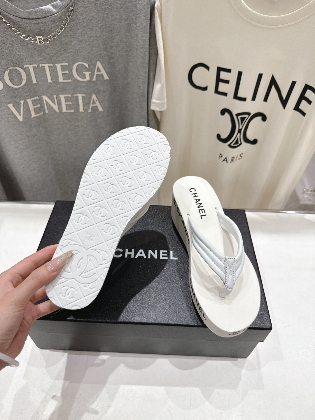 高版本出厂 皮面 Chanel*香奈儿F036 小香2026ss夏季新款人字拖夹脚沙滩拖鞋2026夏季爆