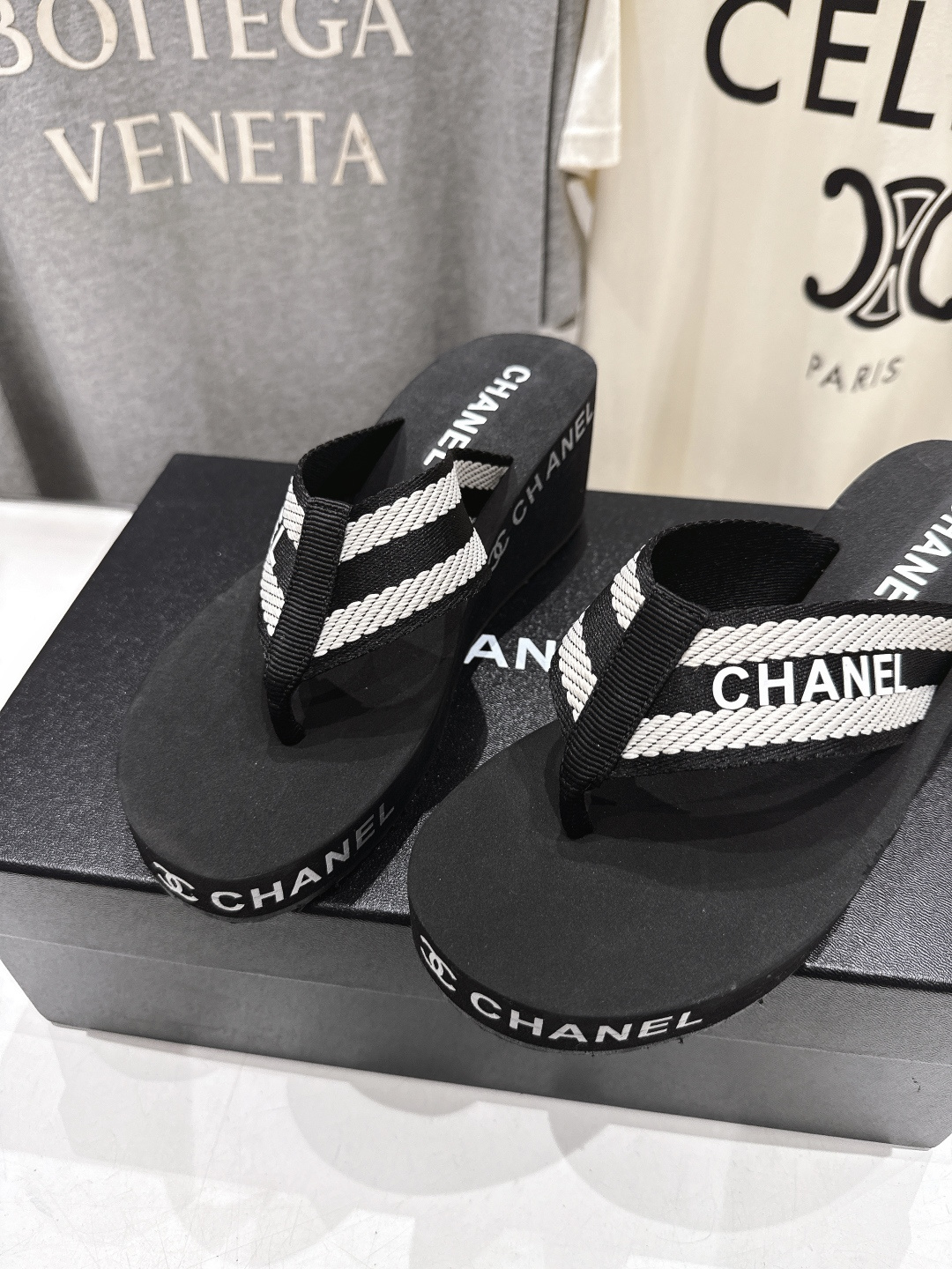 高版本出厂 Chanel*香奈儿F036 小香2026ss夏季新款人字拖夹脚沙滩拖鞋2026夏季爆款无法
