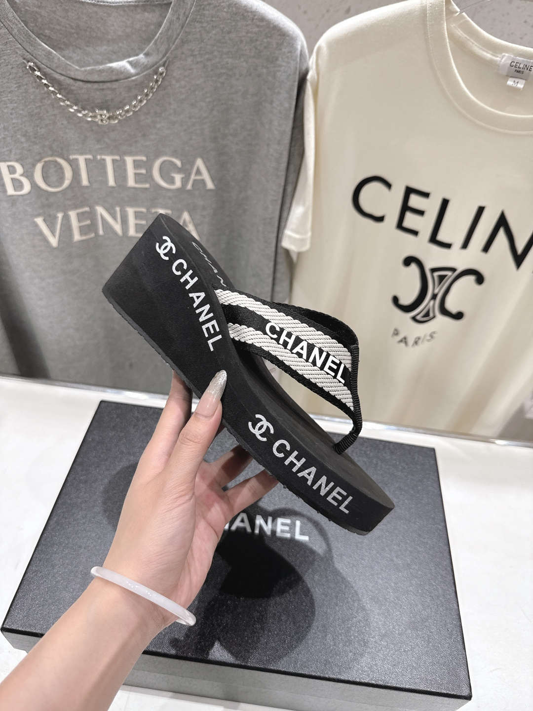 高版本出厂 Chanel*香奈儿F036 小香2026ss夏季新款人字拖夹脚沙滩拖鞋2026夏季爆款无法