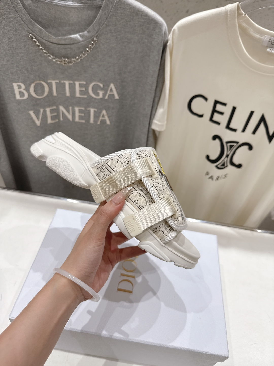 高版本出厂 【高品质】Dior*迪奥D家F019 2026ss夏季新款厚底魔术贴沙滩拖鞋～经典版型 搭配