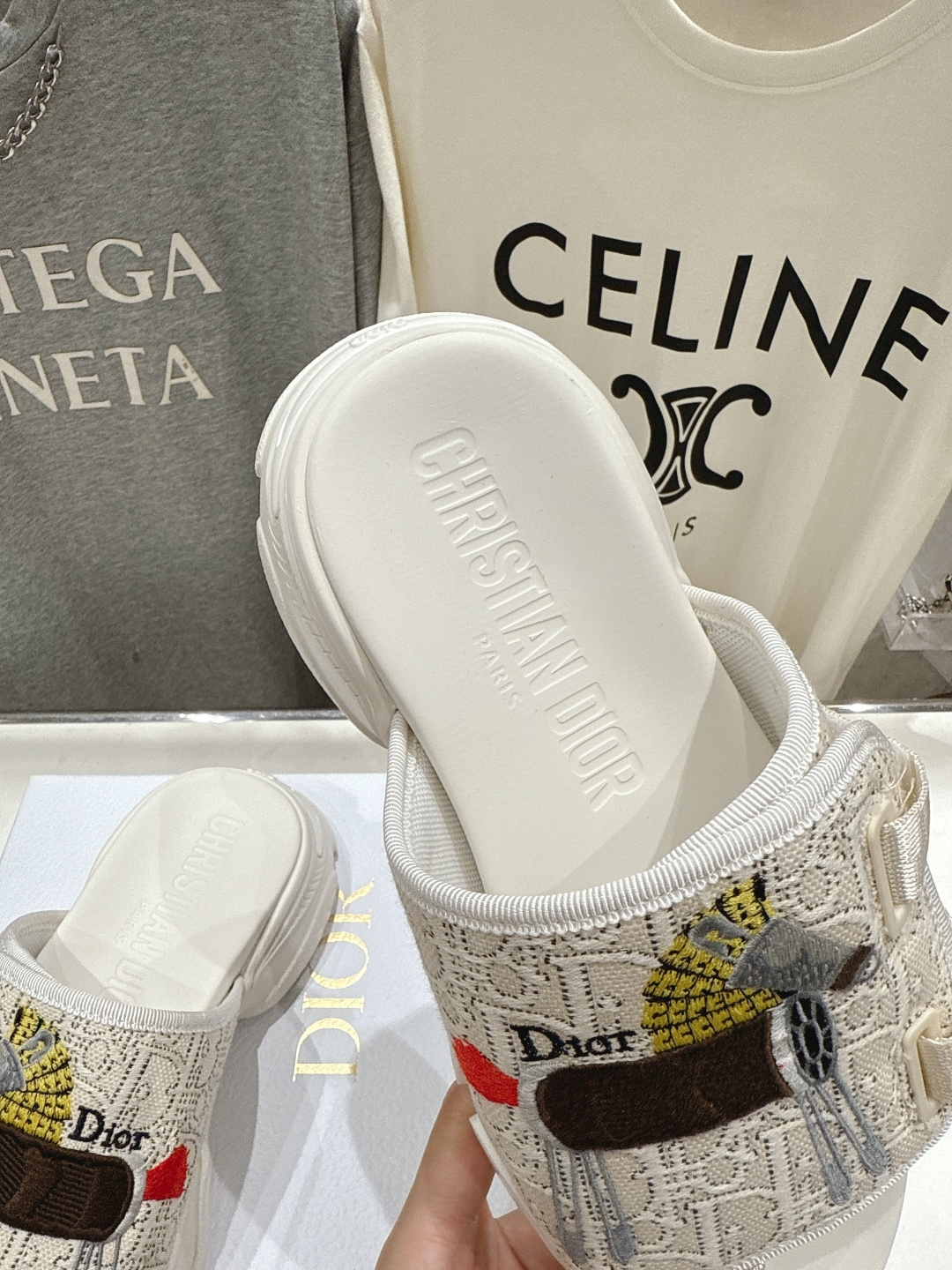 高版本出厂 【高品质】Dior*迪奥D家F019 2026ss夏季新款厚底魔术贴沙滩拖鞋～经典版型 搭配