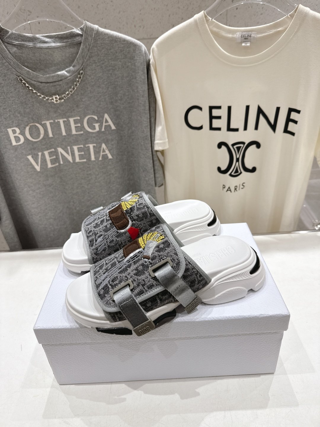 高版本出厂 【高品质】Dior*迪奥D家F019 2026ss夏季新款厚底魔术贴沙滩拖鞋～经典版型 搭配