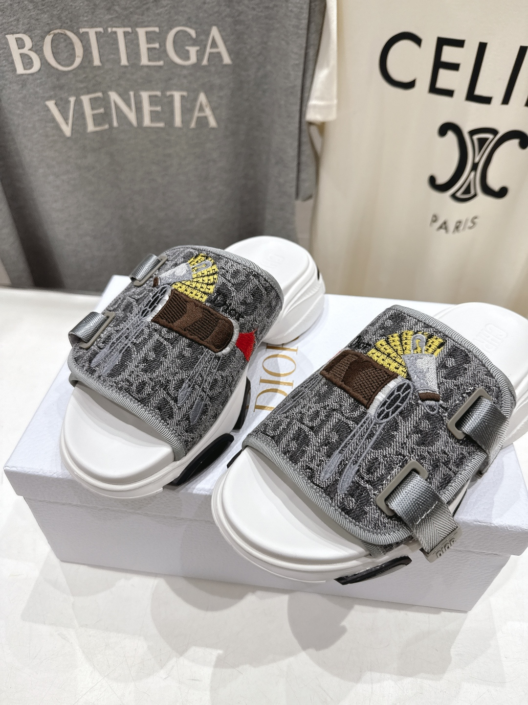 高版本出厂 【高品质】Dior*迪奥D家F019 2026ss夏季新款厚底魔术贴沙滩拖鞋～经典版型 搭配