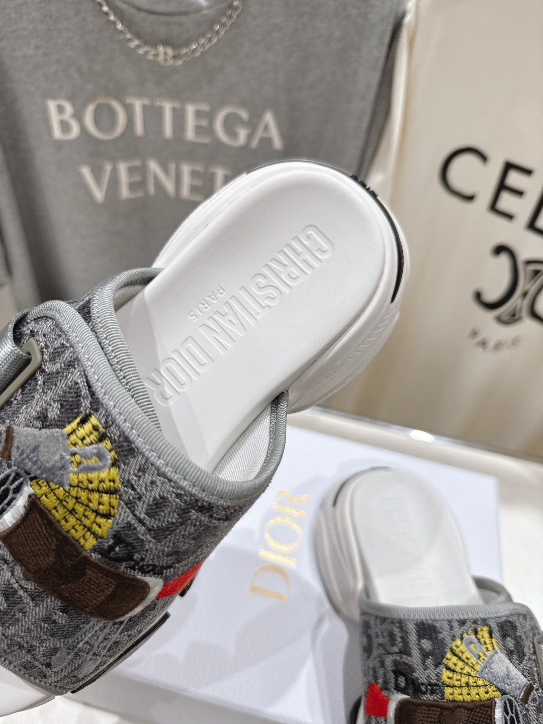 高版本出厂 【高品质】Dior*迪奥D家F019 2026ss夏季新款厚底魔术贴沙滩拖鞋～经典版型 搭配