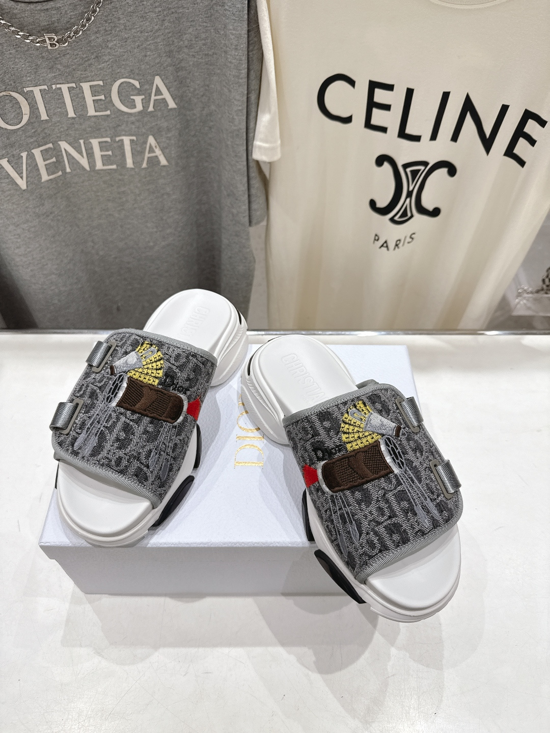 高版本出厂 【高品质】Dior*迪奥D家F019 2026ss夏季新款厚底魔术贴沙滩拖鞋～经典版型 搭配