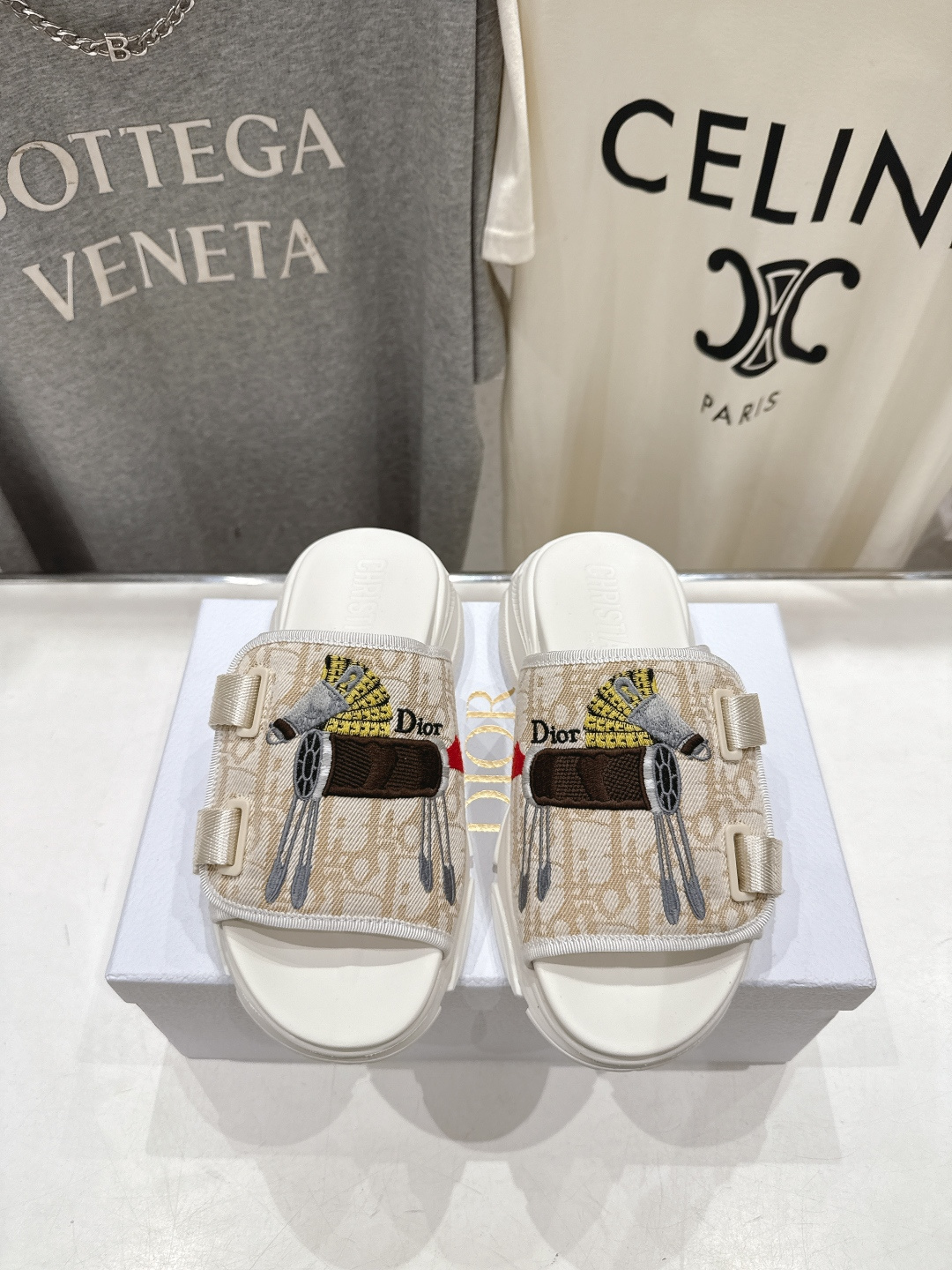 高版本出厂 【高品质】Dior*迪奥D家F019 2026ss夏季新款厚底魔术贴沙滩拖鞋～经典版型 搭配