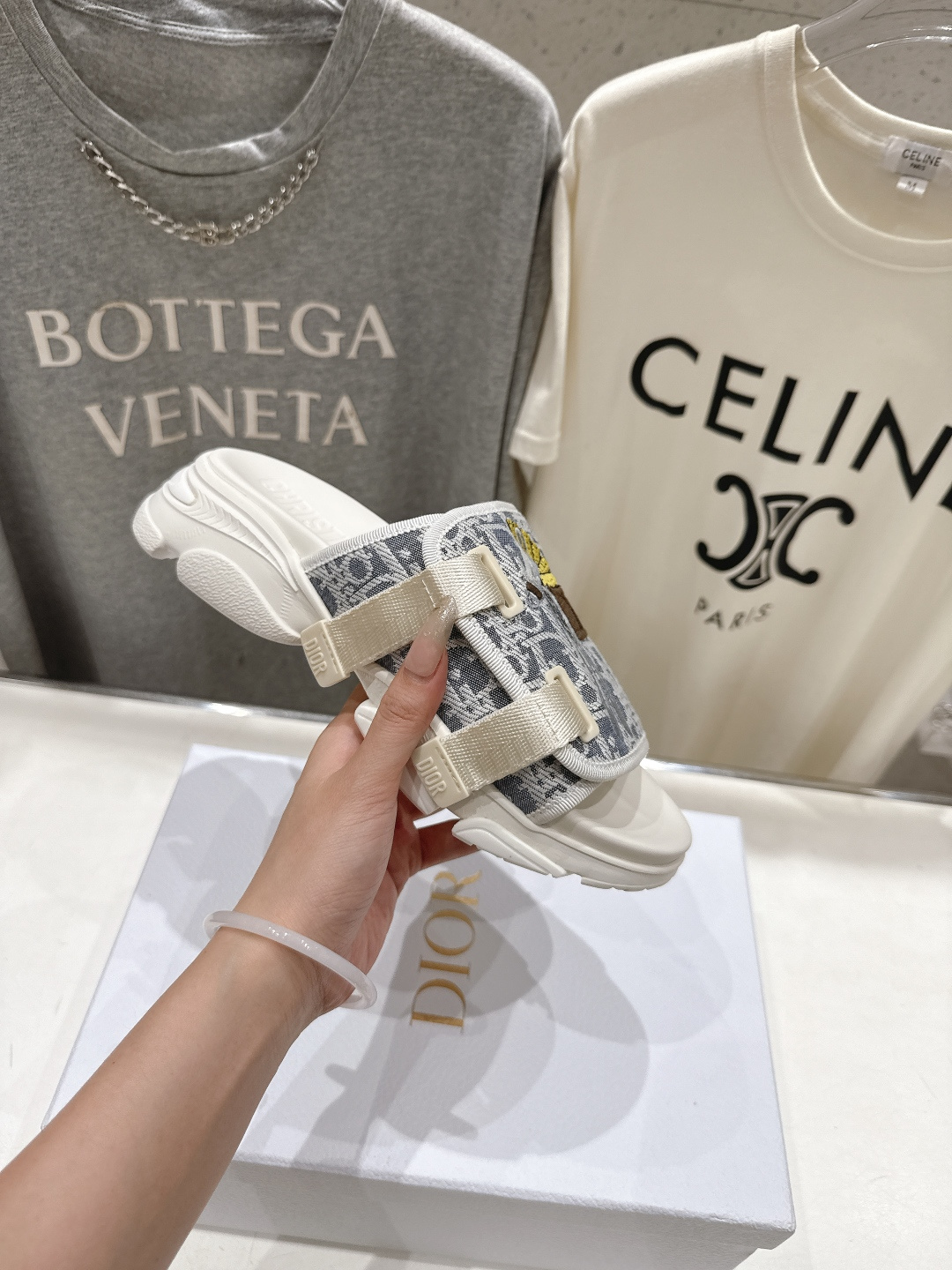 高版本出厂 【高品质】Dior*迪奥D家F019 2026ss夏季新款厚底魔术贴沙滩拖鞋～经典版型 搭配