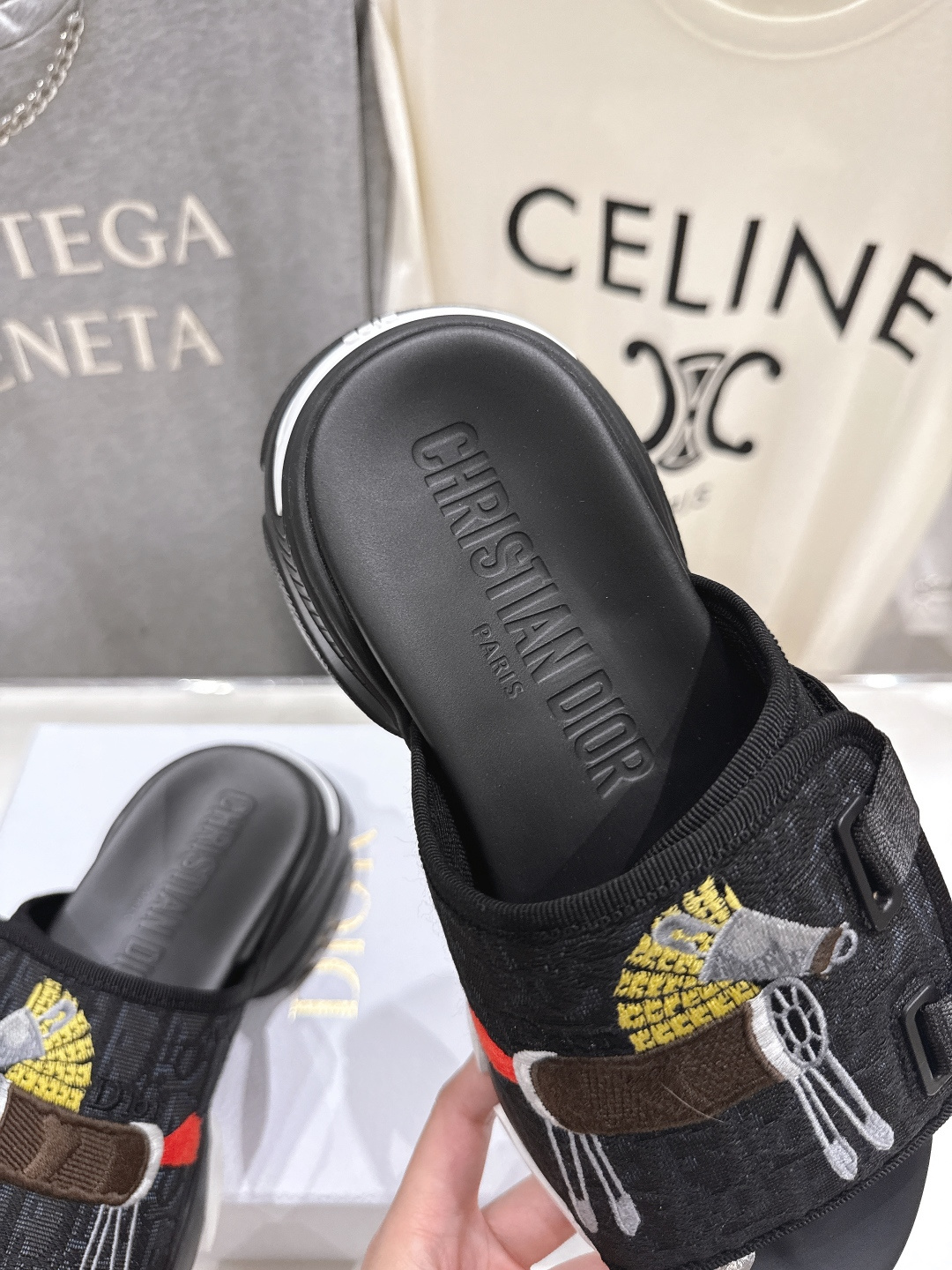 高版本出厂 【高品质】Dior*迪奥D家F019 2026ss夏季新款厚底魔术贴沙滩拖鞋～经典版型 搭配