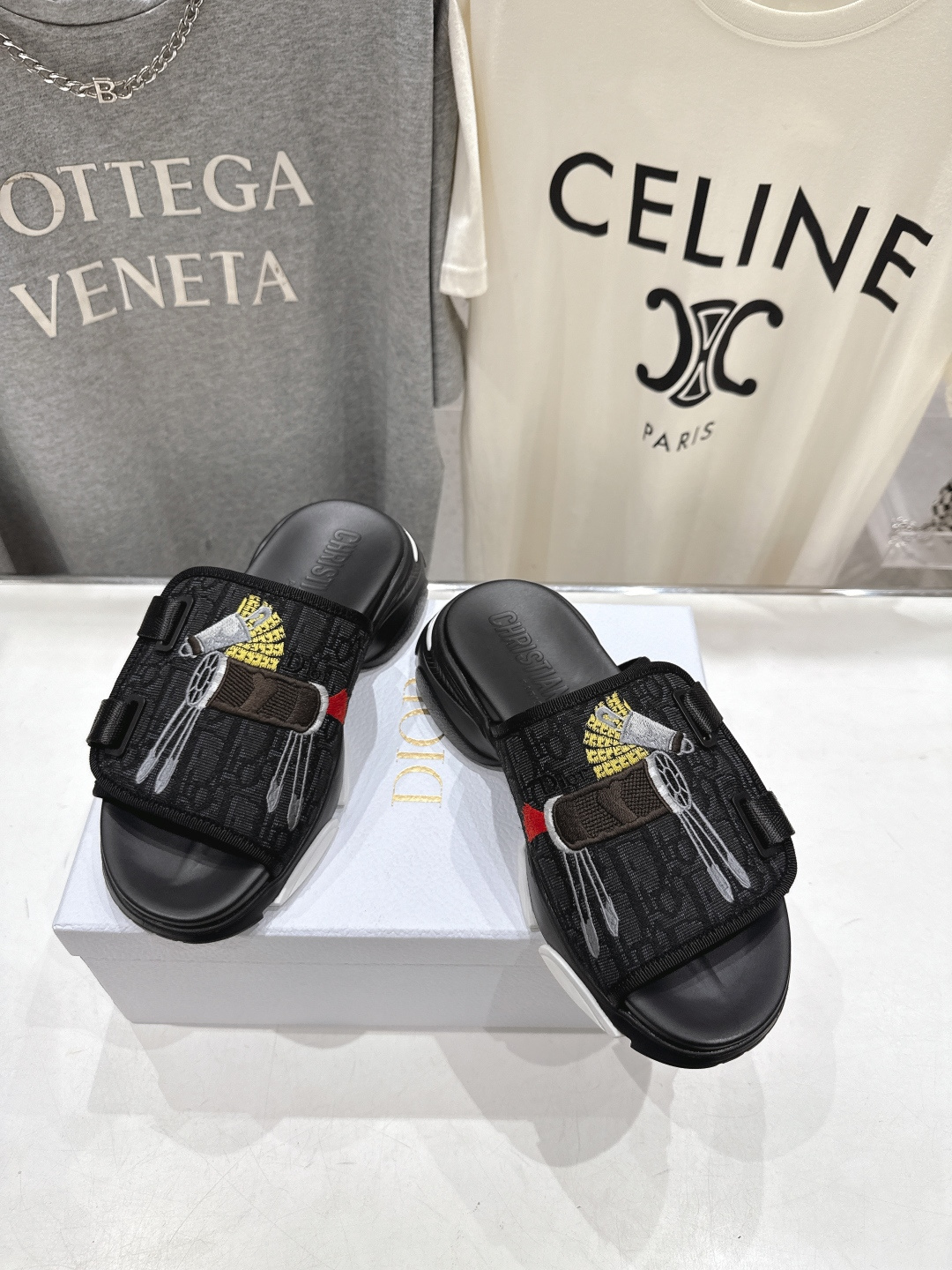 高版本出厂 【高品质】Dior*迪奥D家F019 2026ss夏季新款厚底魔术贴沙滩拖鞋～经典版型 搭配