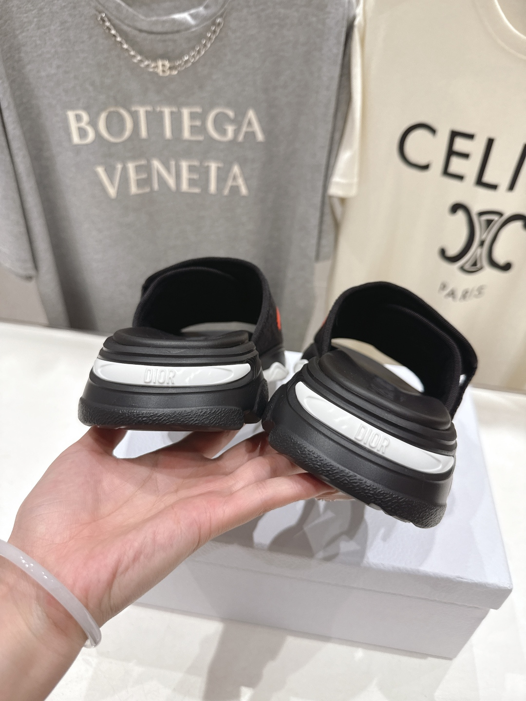 高版本出厂 【高品质】Dior*迪奥D家F019 2026ss夏季新款厚底魔术贴沙滩拖鞋～经典版型 搭配