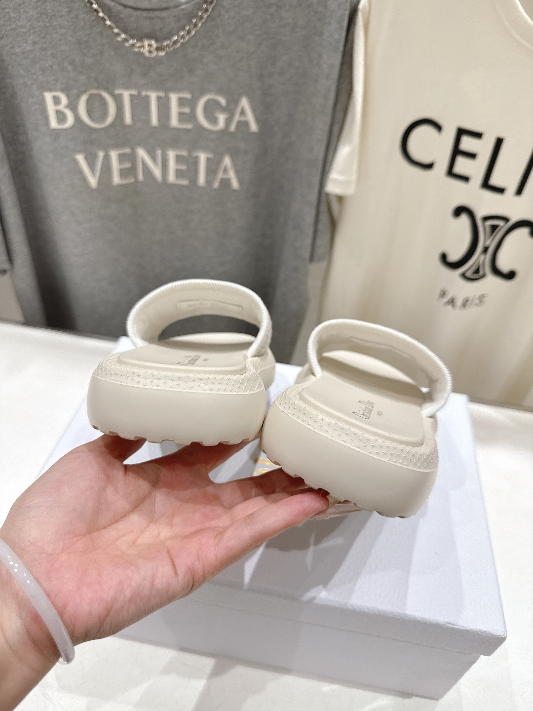 高版本出厂 【高品质】Dior*迪奥D家F019 2026ss夏季新款厚底沙滩拖鞋～经典版型 搭配贴合脚