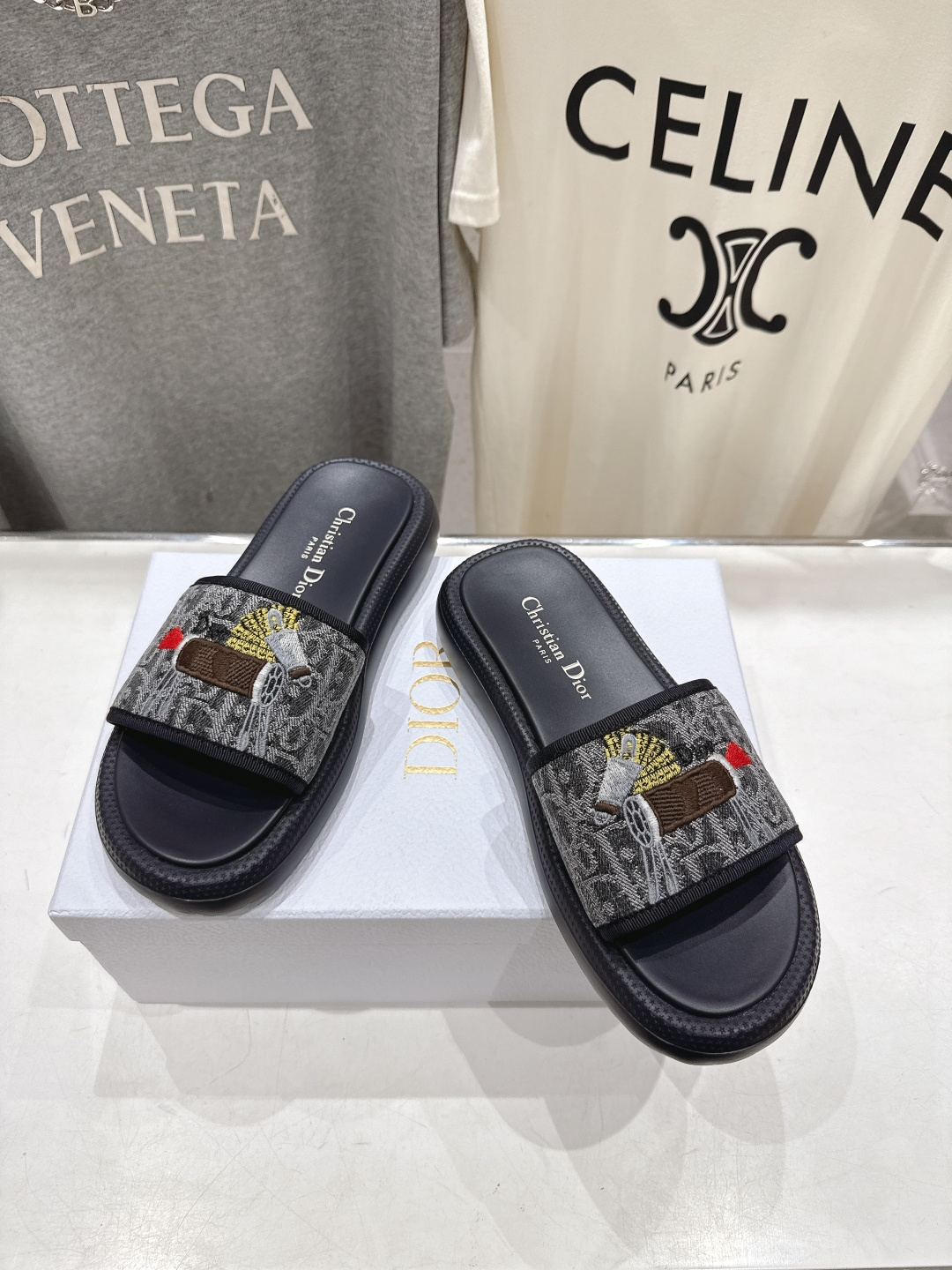 高版本出厂 【高品质】Dior*迪奥D家F019 2026ss夏季新款厚底沙滩拖鞋～经典版型 搭配贴合脚