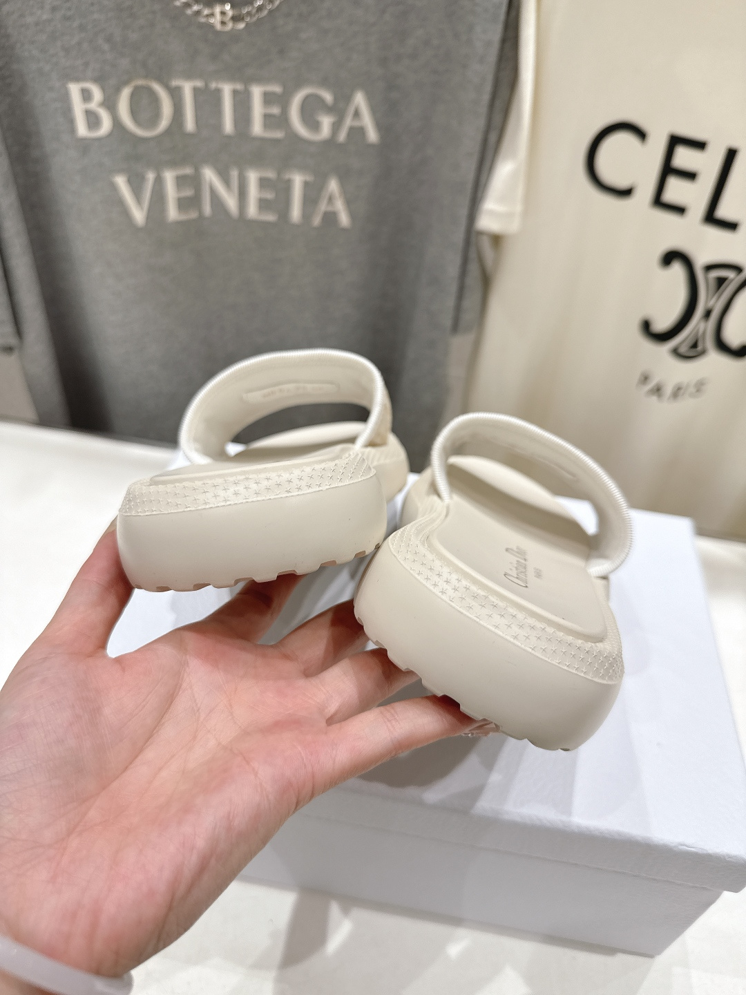 高版本出厂 【高品质】Dior*迪奥D家F019 2026ss夏季新款厚底沙滩拖鞋～经典版型 搭配贴合脚