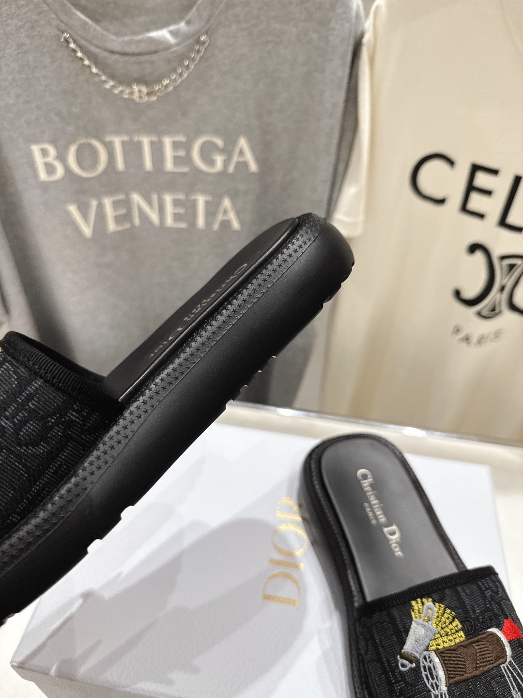 高版本出厂 【高品质】Dior*迪奥D家F019 2026ss夏季新款厚底沙滩拖鞋～经典版型 搭配贴合脚