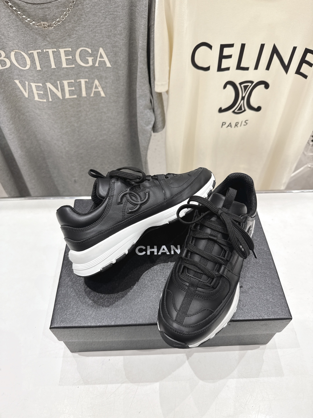 高版本出厂 Chanel香奈儿F015 小香 2026ss走秀新款系带熊猫鞋休闲鞋小白鞋运动鞋 饼干鞋顶