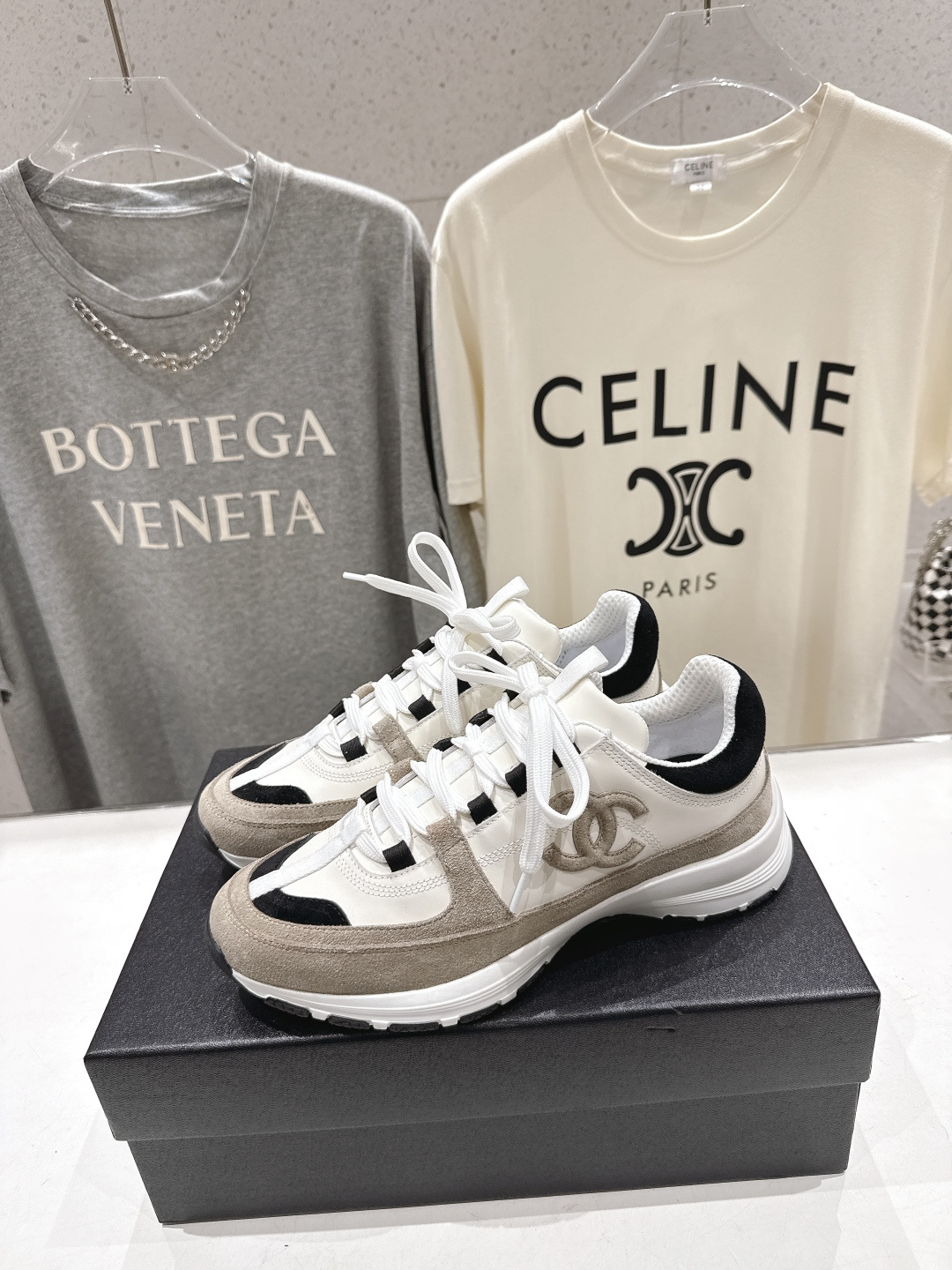 高版本出厂 Chanel香奈儿F015 小香 2026ss走秀新款系带熊猫鞋休闲鞋小白鞋运动鞋 饼干鞋顶