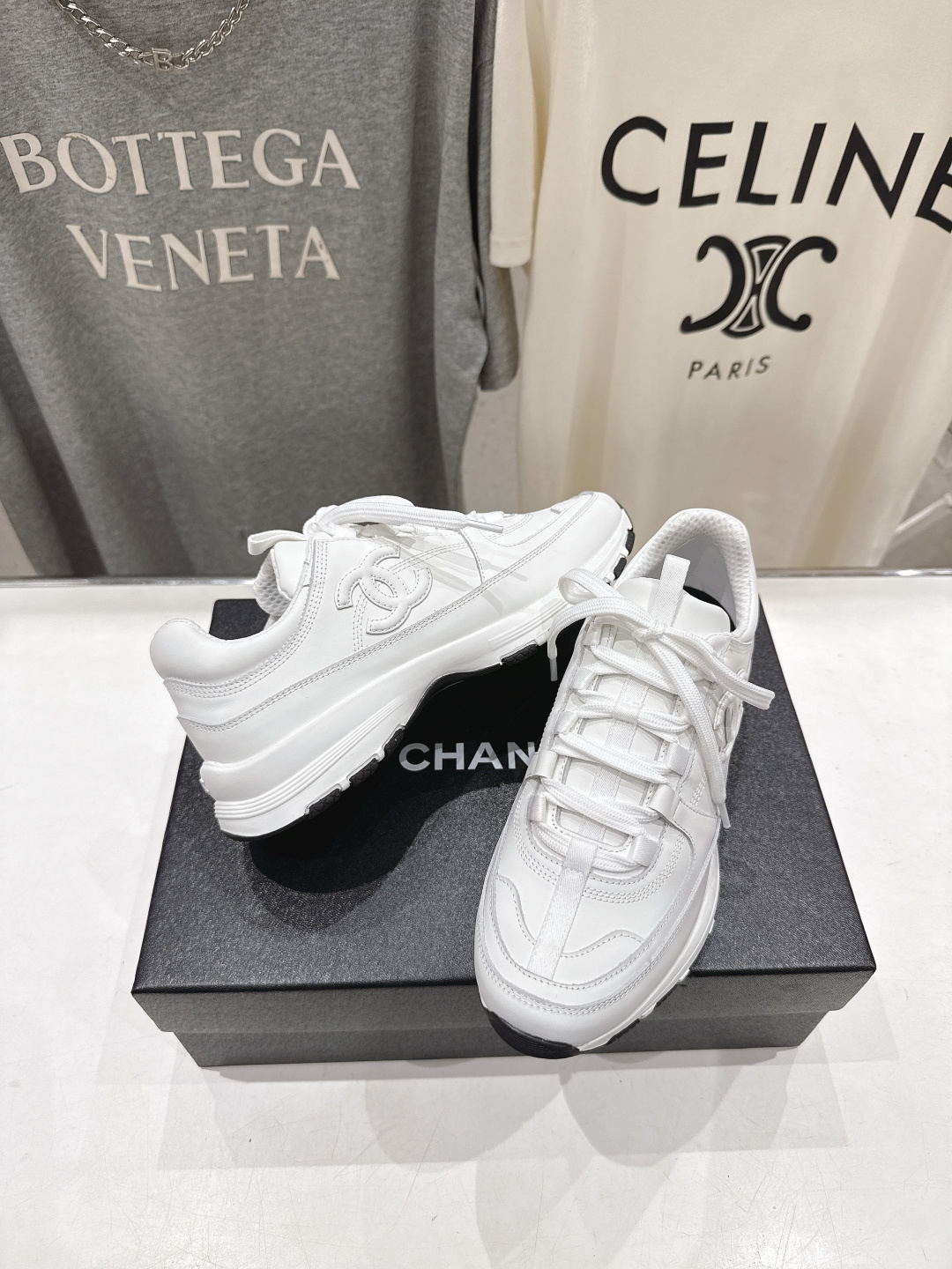 高版本出厂 Chanel香奈儿F015 小香 2026ss走秀新款系带熊猫鞋休闲鞋小白鞋运动鞋 饼干鞋顶