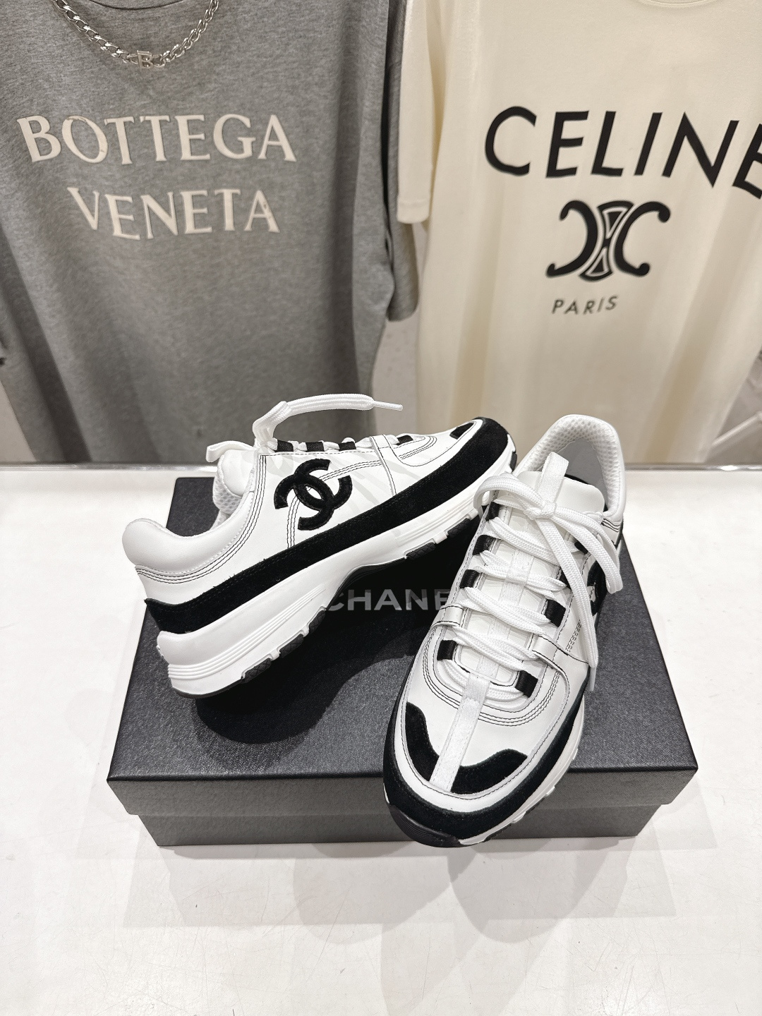 高版本出厂 Chanel香奈儿F015 小香 2026ss走秀新款系带熊猫鞋休闲鞋小白鞋运动鞋 饼干鞋顶