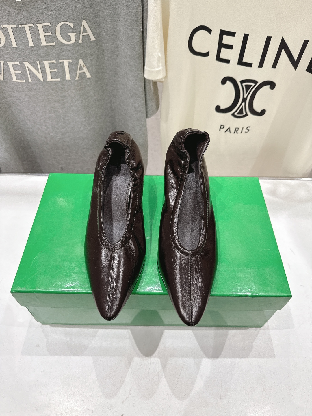 高版本出厂 Bottega Veneta/BV F065 2026ss新款尖头高跟鞋，上脚好美啊优雅材质