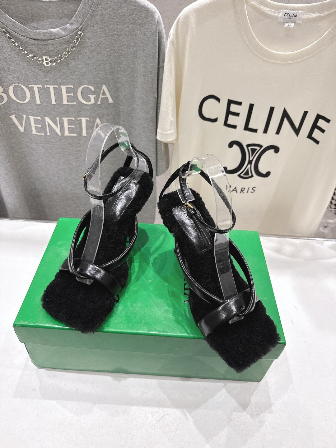 高版本出厂 Bottega Veneta/BV F065 2026ss新款个性羊毛垫脚高跟凉鞋优雅材质运