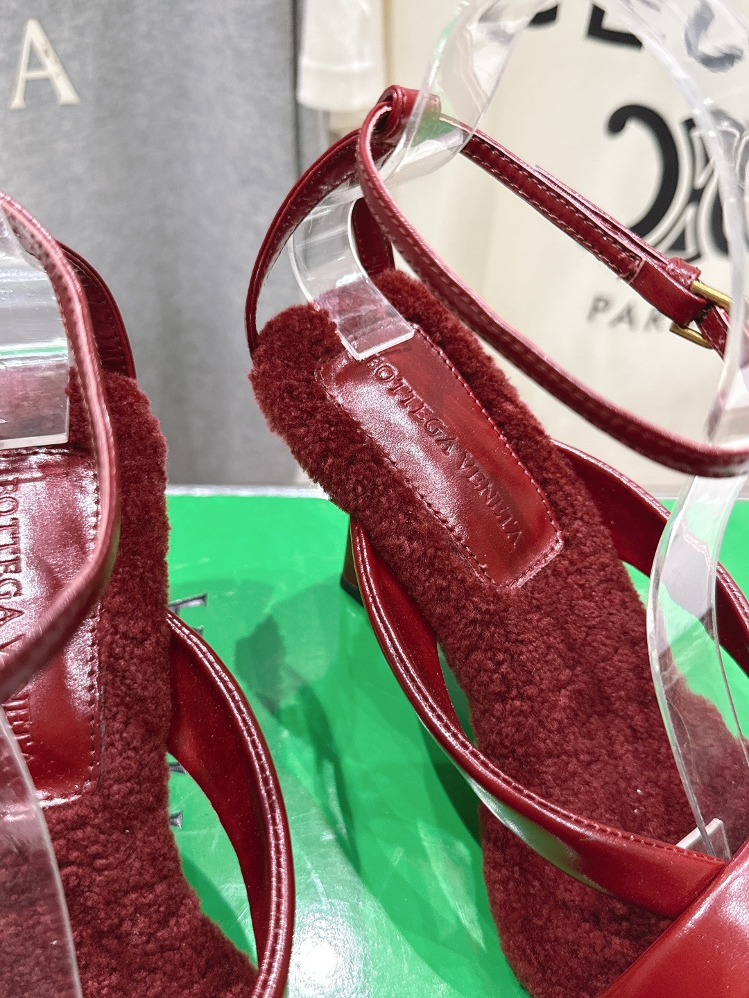 高版本出厂 Bottega Veneta/BV F065 2026ss新款个性羊毛垫脚高跟凉鞋优雅材质运