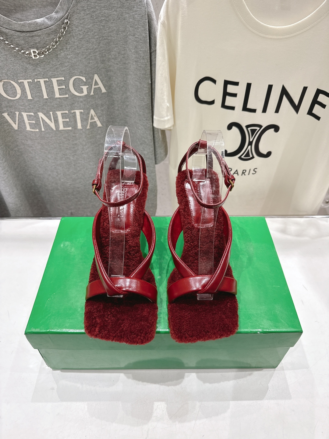 高版本出厂 Bottega Veneta/BV F065 2026ss新款个性羊毛垫脚高跟凉鞋优雅材质运