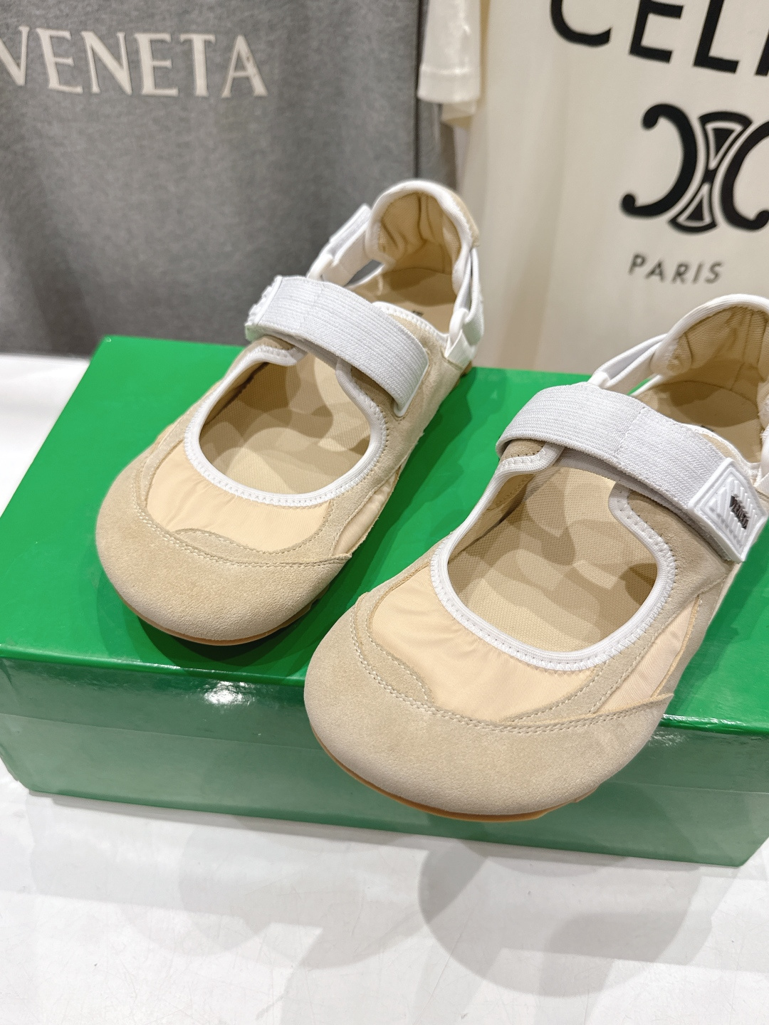 高版本出厂 Bottega Veneta/BV F065 2026ss新款玛丽珍 BV Orbit Fl